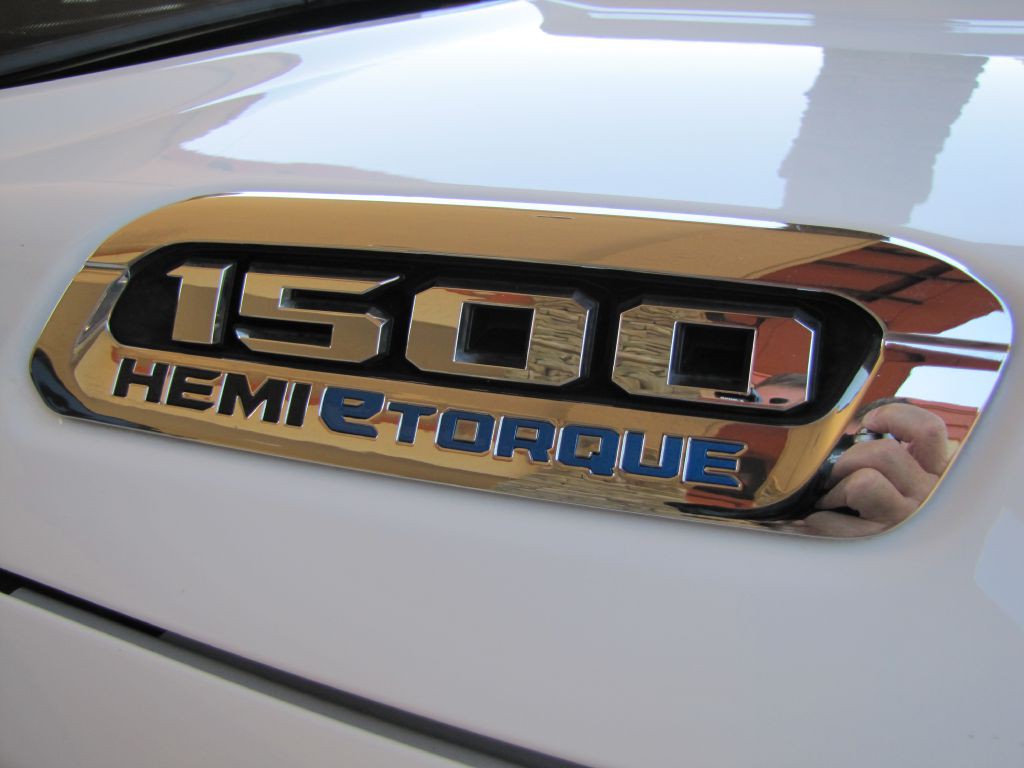 2023 RAM 1500 Image 25