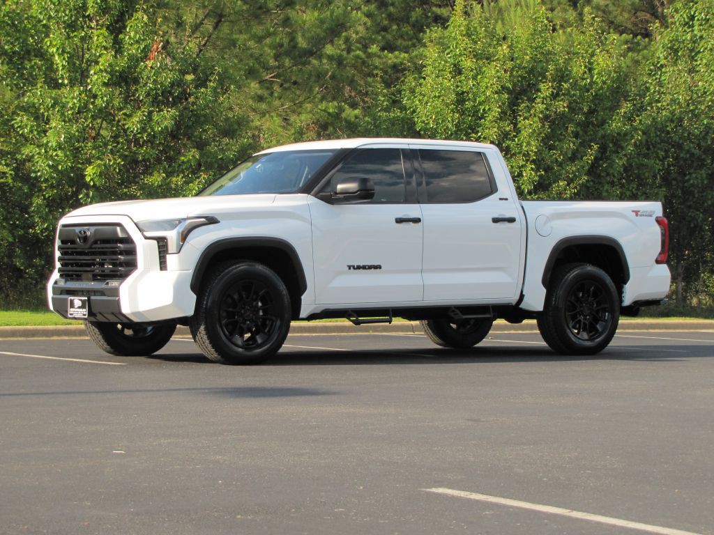 2023 Toyota Tundra Image 3