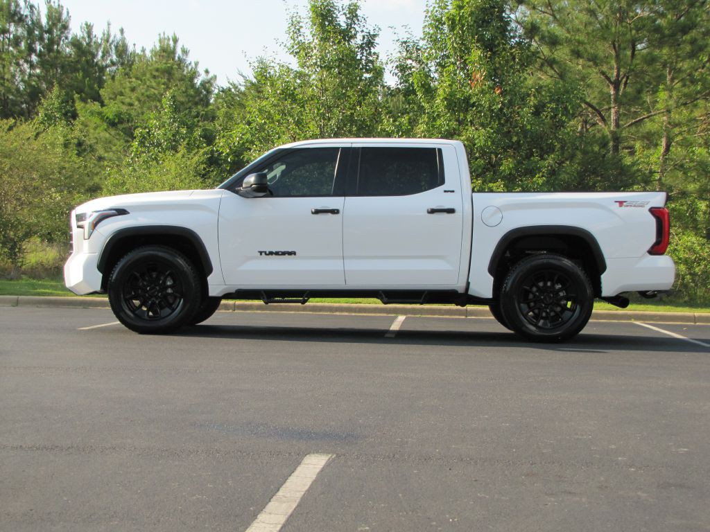 2023 Toyota Tundra Image 5