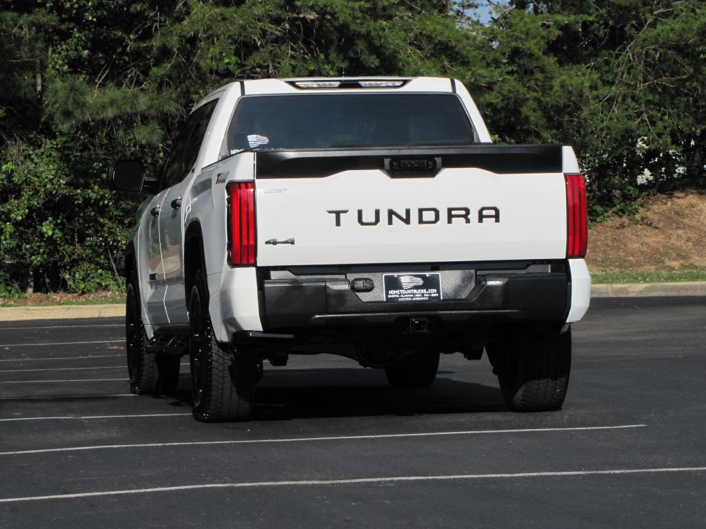 2023 Toyota Tundra Image 11