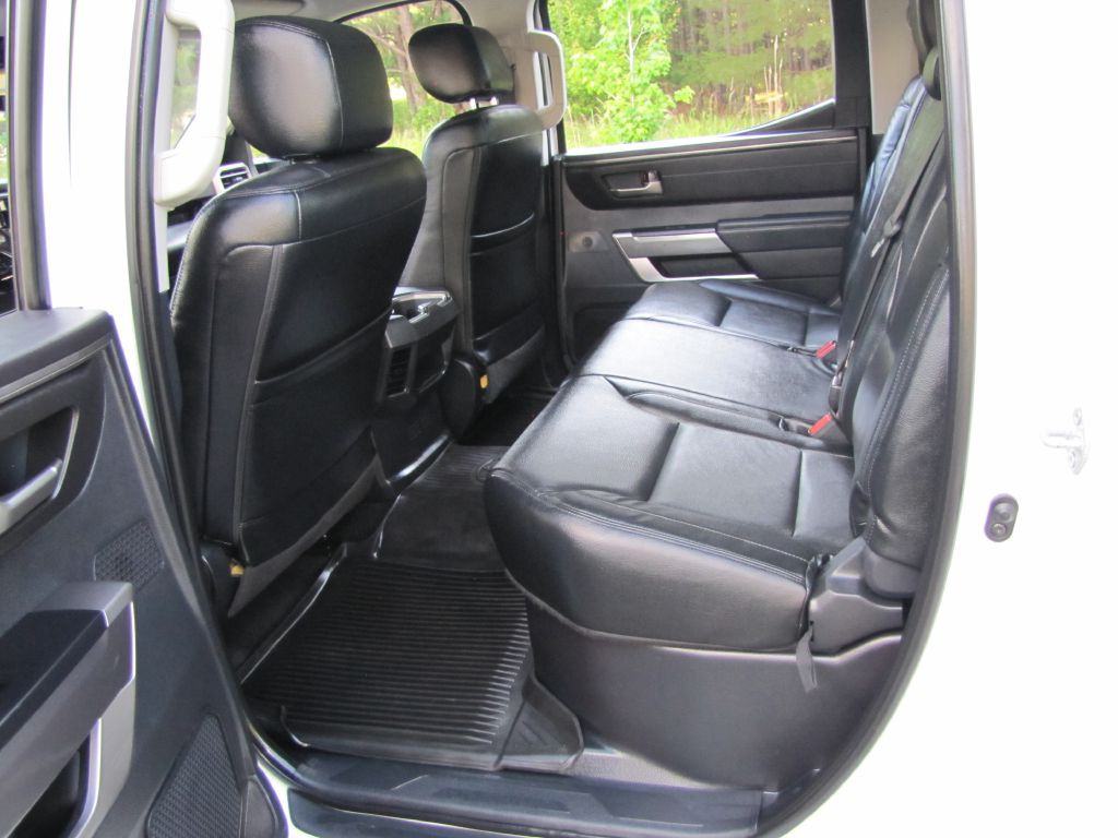 2023 Toyota Tundra Image 17