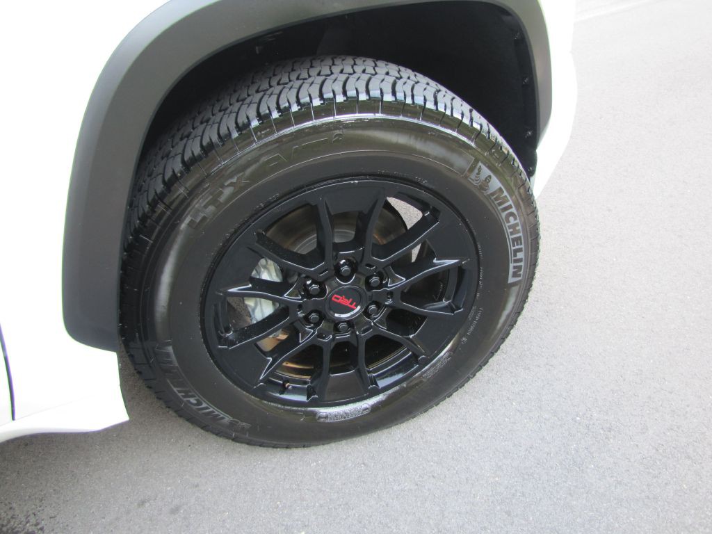 2023 Toyota Tundra Image 24