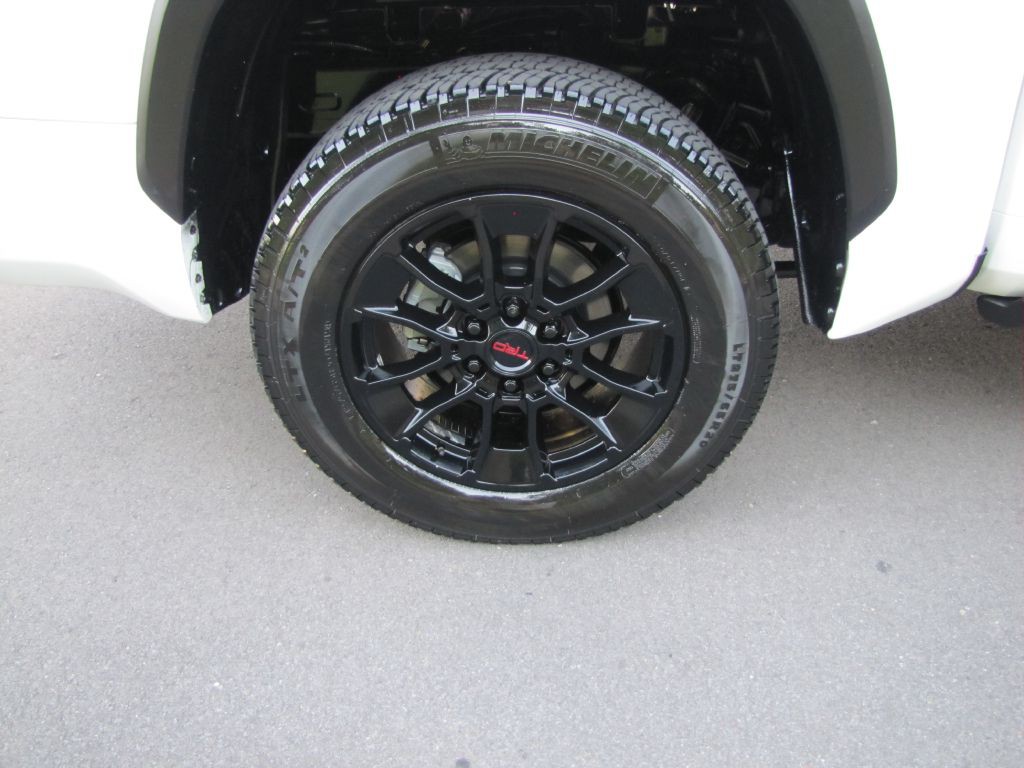 2023 Toyota Tundra Image 27