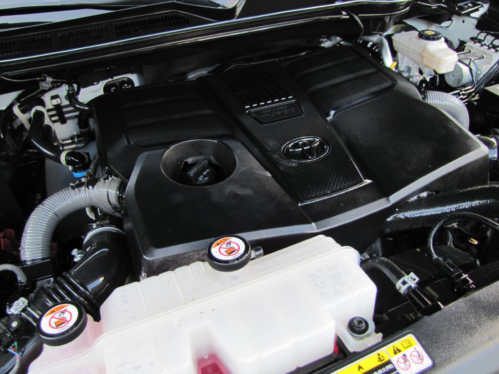 2023 Toyota Tundra Image 39