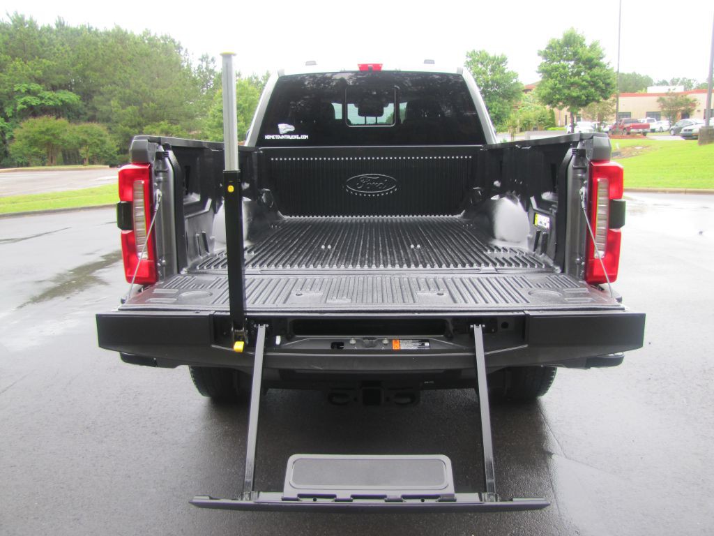 2024 Ford F-250 Image 25