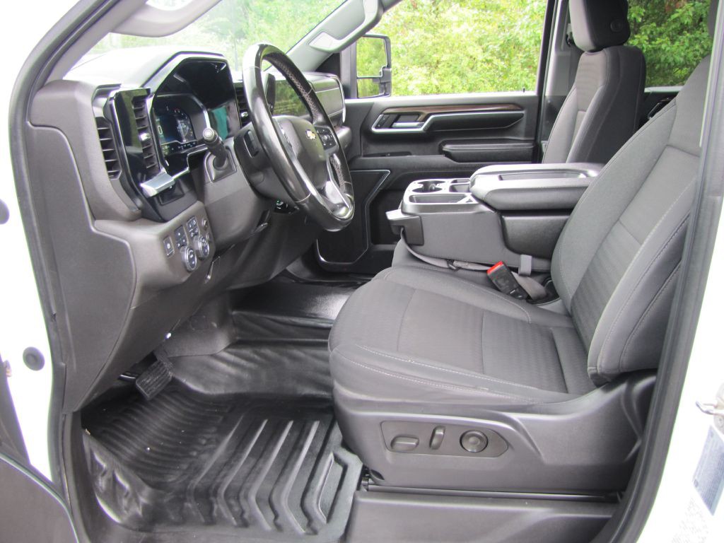 2024 Chevrolet Silverado 1500 Image 19