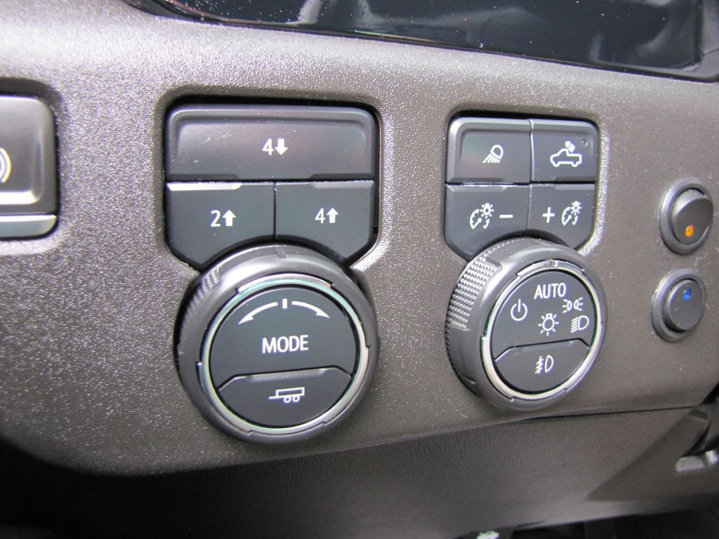 2024 Chevrolet Silverado 1500 Image 40