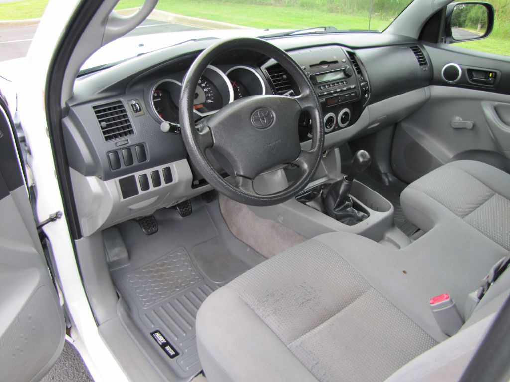 2006 Toyota Tacoma Image 13