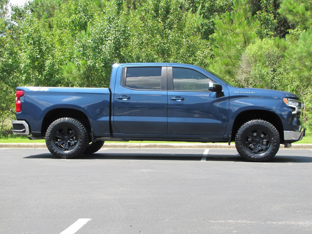 2023 Chevrolet Silverado 1500 Image 4