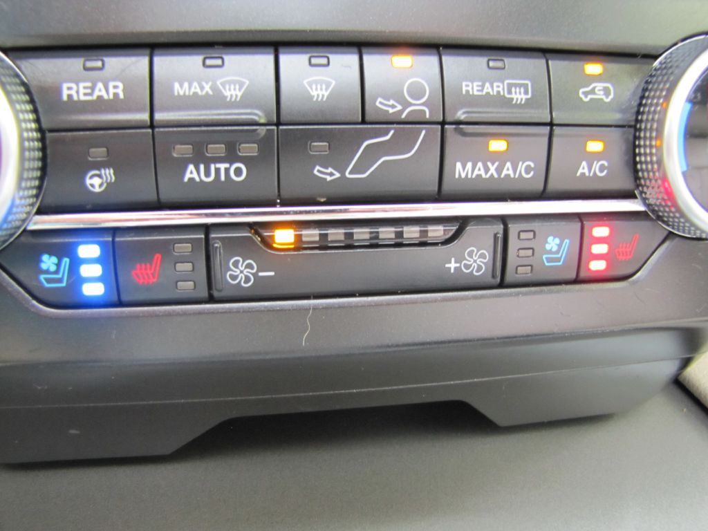 2021 Ford Expedition Image 38