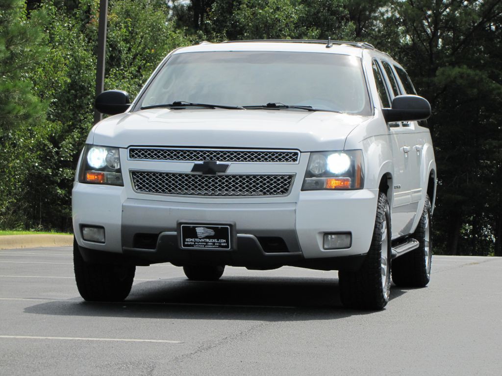 2012 Chevrolet Suburban Image 9