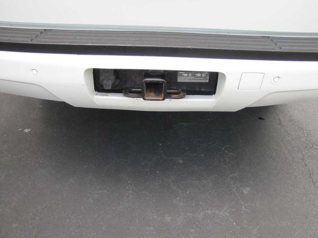 2012 Chevrolet Suburban Image 31
