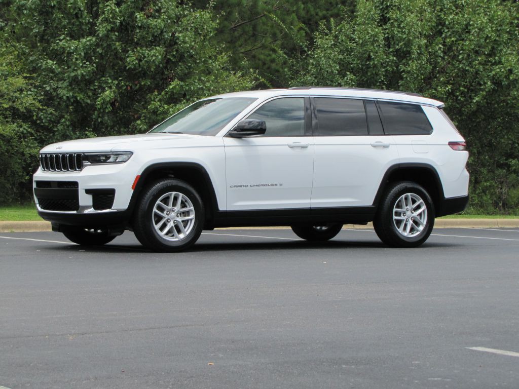 2023 Jeep Grand Cherokee Image 3