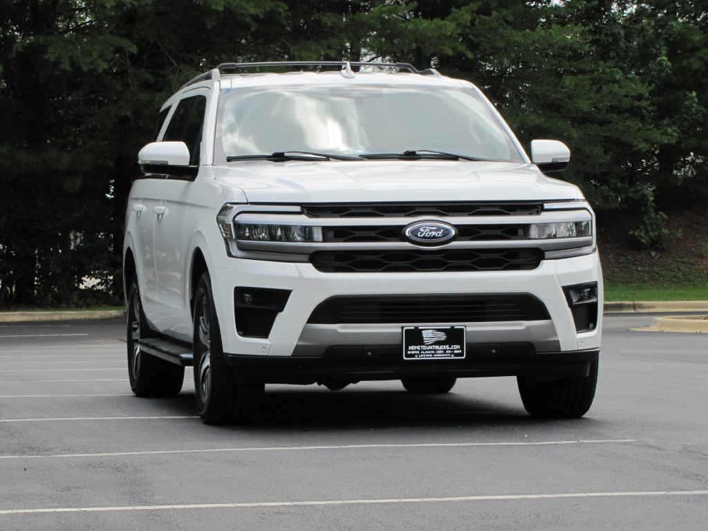 2022 Ford Expedition Image 8