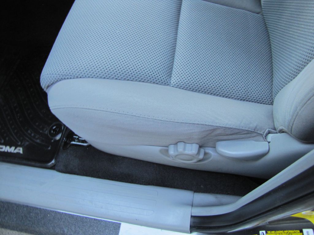 2014 Toyota Tacoma Image 14