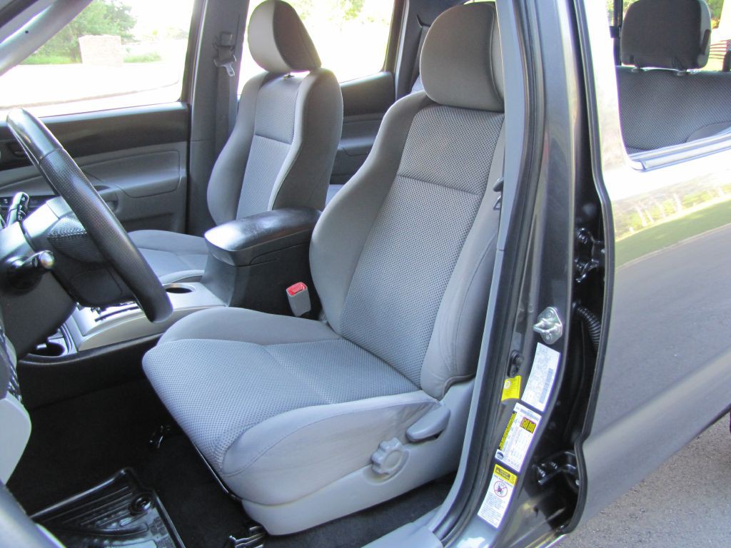 2014 Toyota Tacoma Image 15
