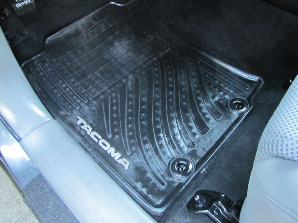 2014 Toyota Tacoma Image 16