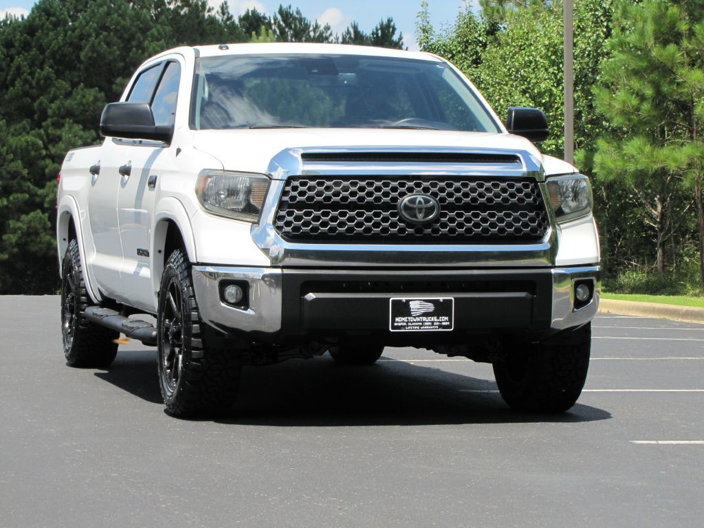 2018 Toyota Tundra Image 9