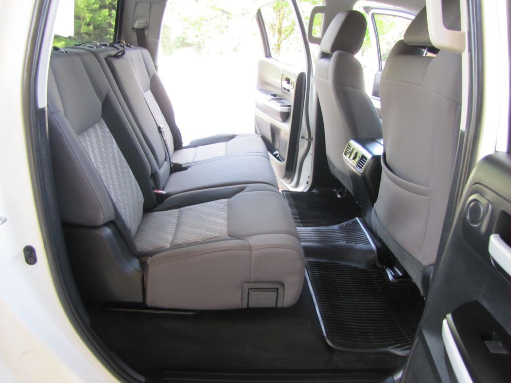 2018 Toyota Tundra Image 19