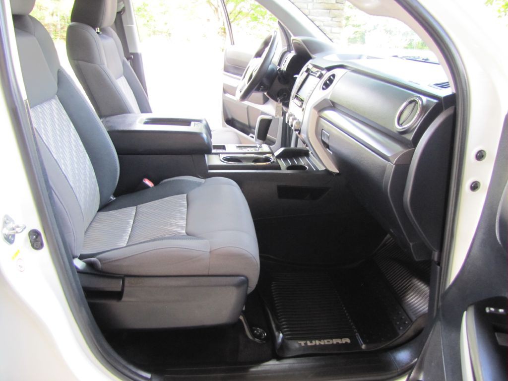 2018 Toyota Tundra Image 21