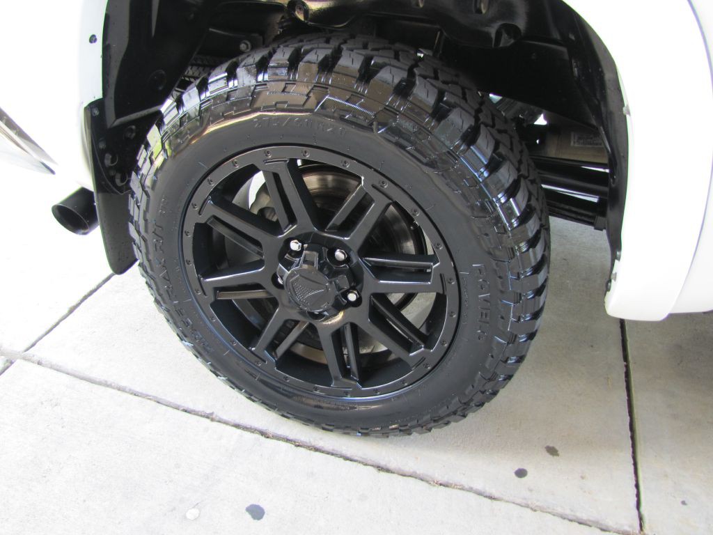 2018 Toyota Tundra Image 28