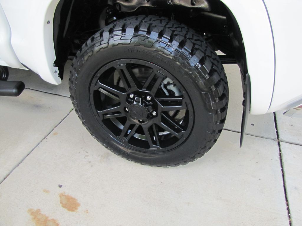2018 Toyota Tundra Image 34