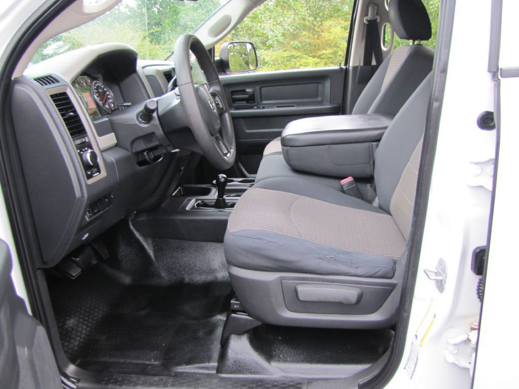 2012 Dodge Ram 3500 Image 12
