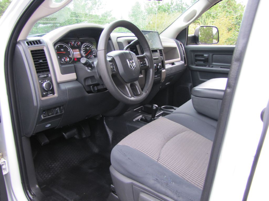 2012 Dodge Ram 3500 Image 13