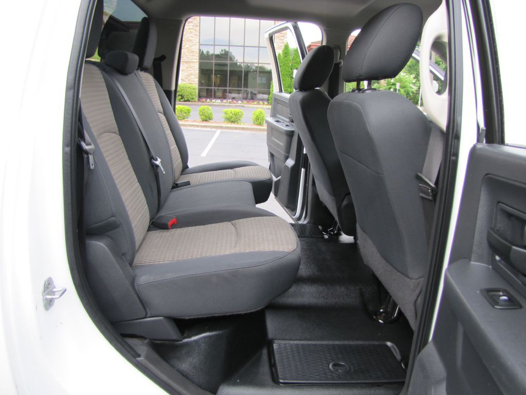 2012 Dodge Ram 3500 Image 17