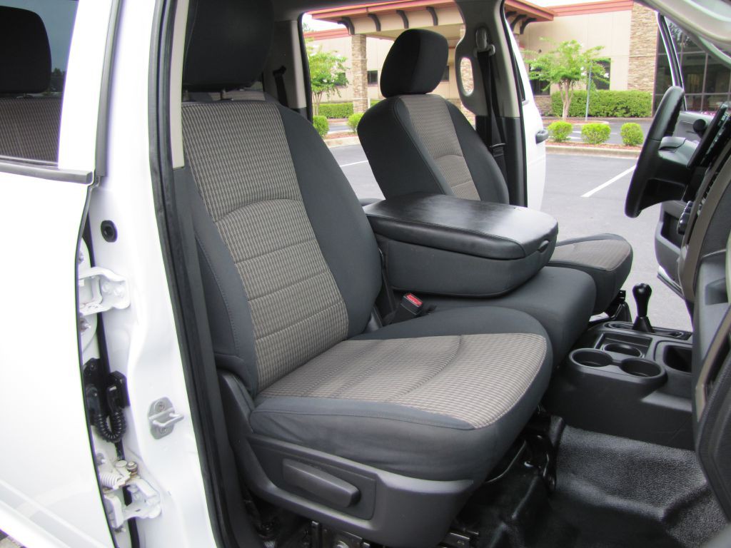 2012 Dodge Ram 3500 Image 21