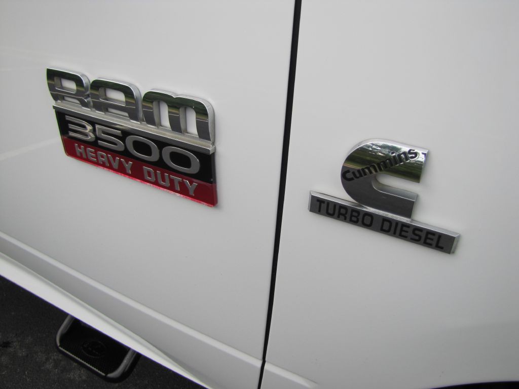 2012 Dodge Ram 3500 Image 24