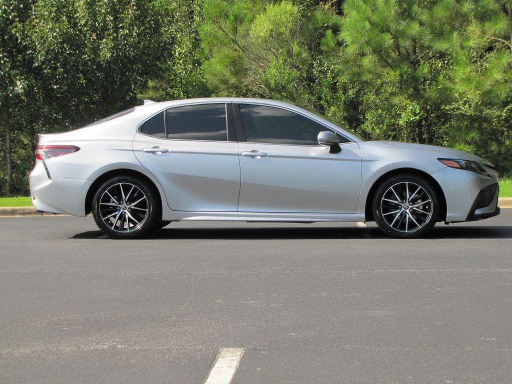 2023 Toyota Camry Image 4