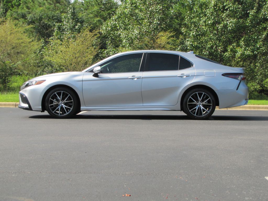 2023 Toyota Camry Image 5