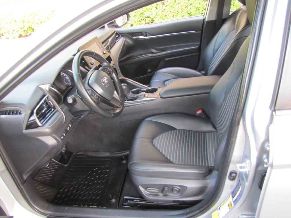 2023 Toyota Camry Image 12