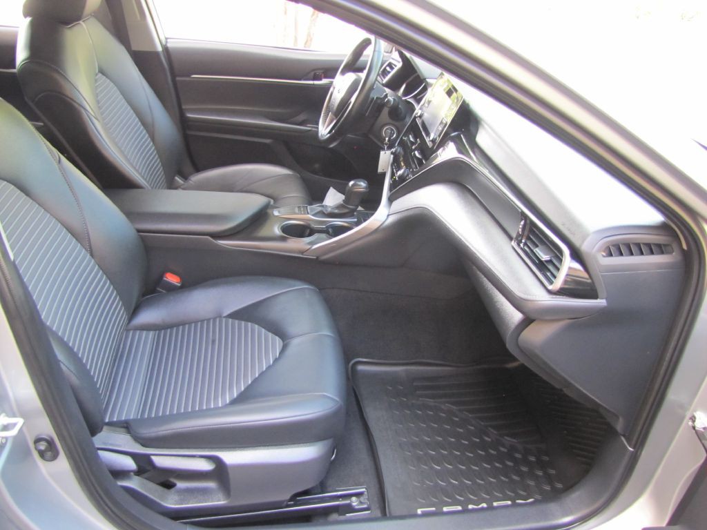 2023 Toyota Camry Image 21