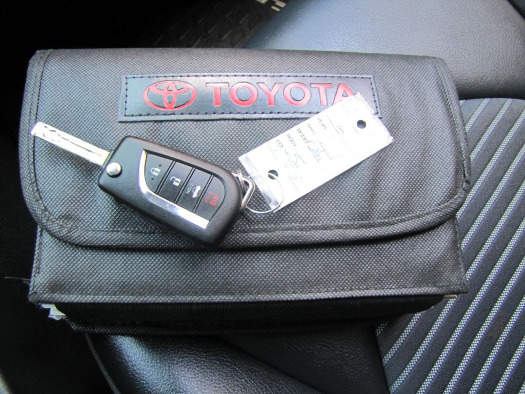 2023 Toyota Camry Image 40