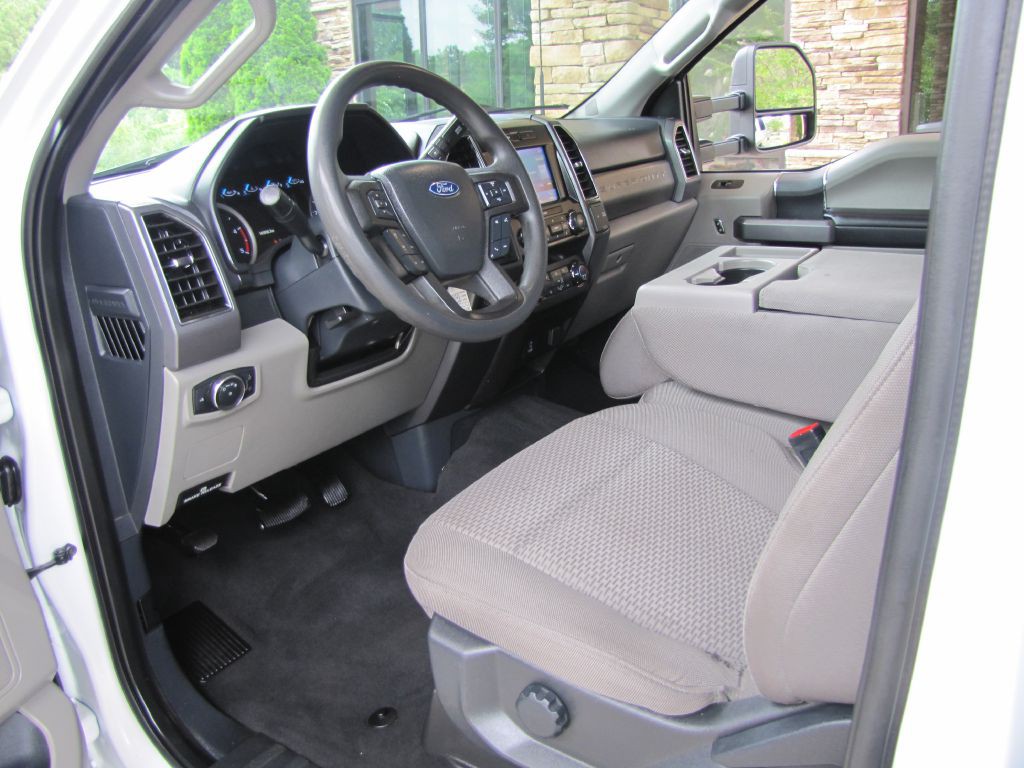 2022 Ford F-250 Image 13