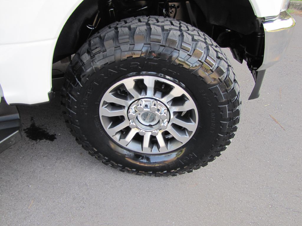 2022 Ford F-250 Image 22