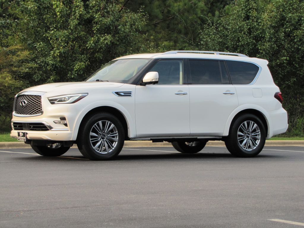 2023 INFINITI QX80 Image 3