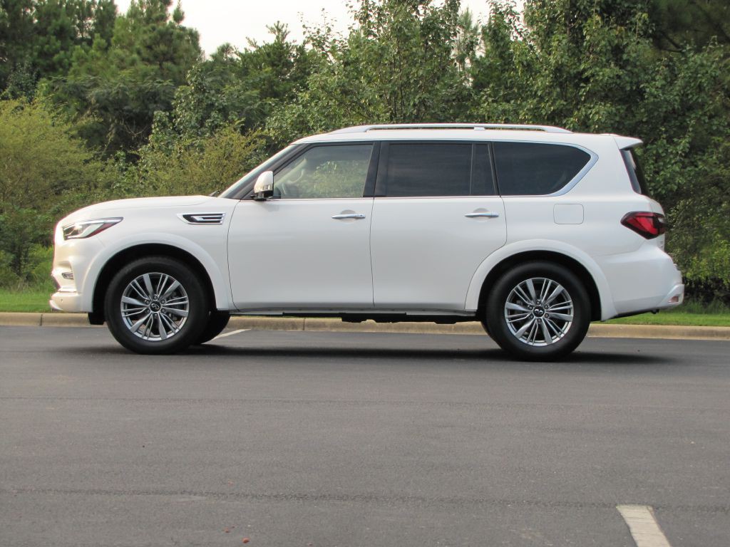 2023 INFINITI QX80 Image 5
