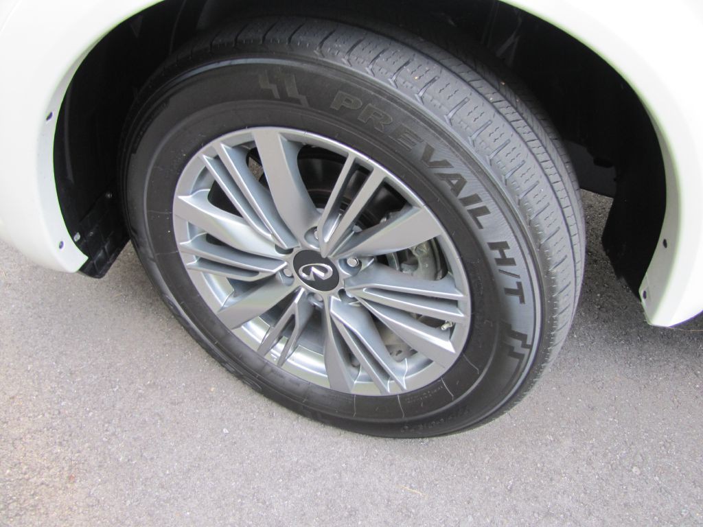 2023 INFINITI QX80 Image 35