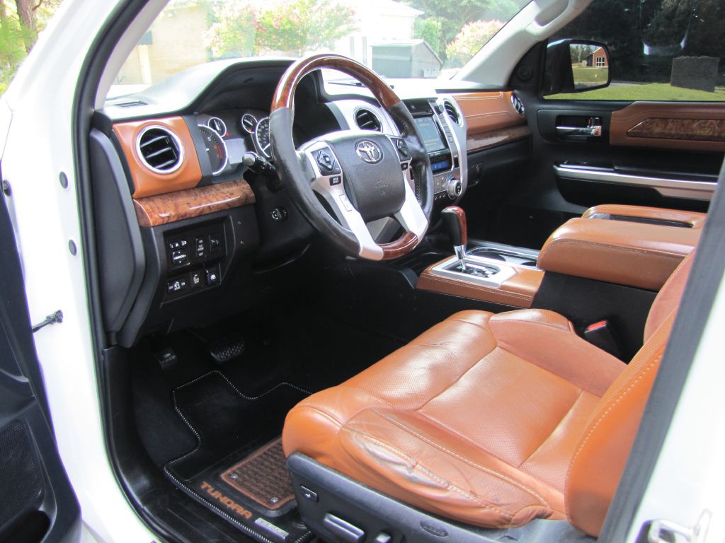 2016 Toyota Tundra Image 13