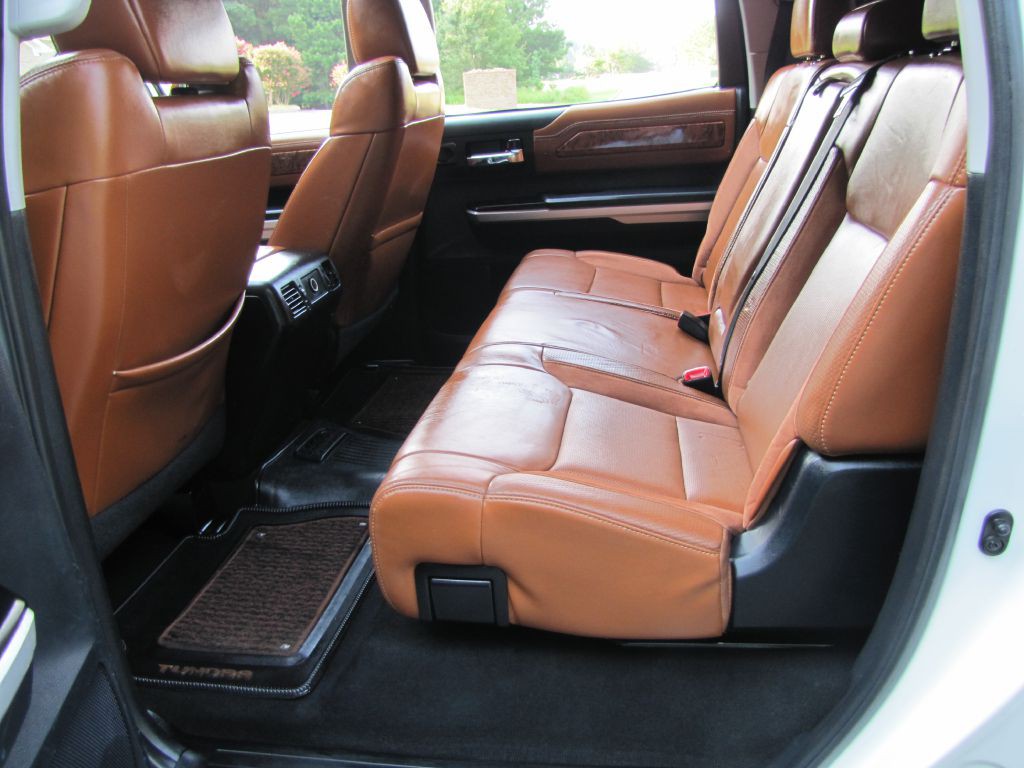 2016 Toyota Tundra Image 17