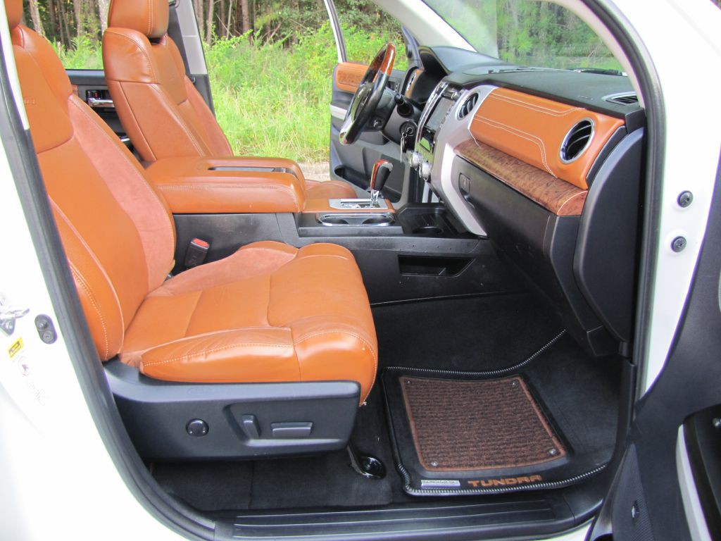 2016 Toyota Tundra Image 21