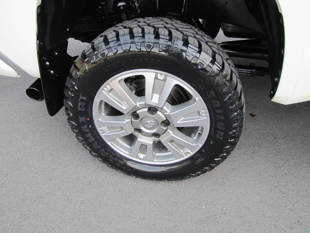 2016 Toyota Tundra Image 27