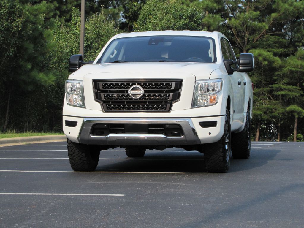 2024 Nissan Titan Image 8