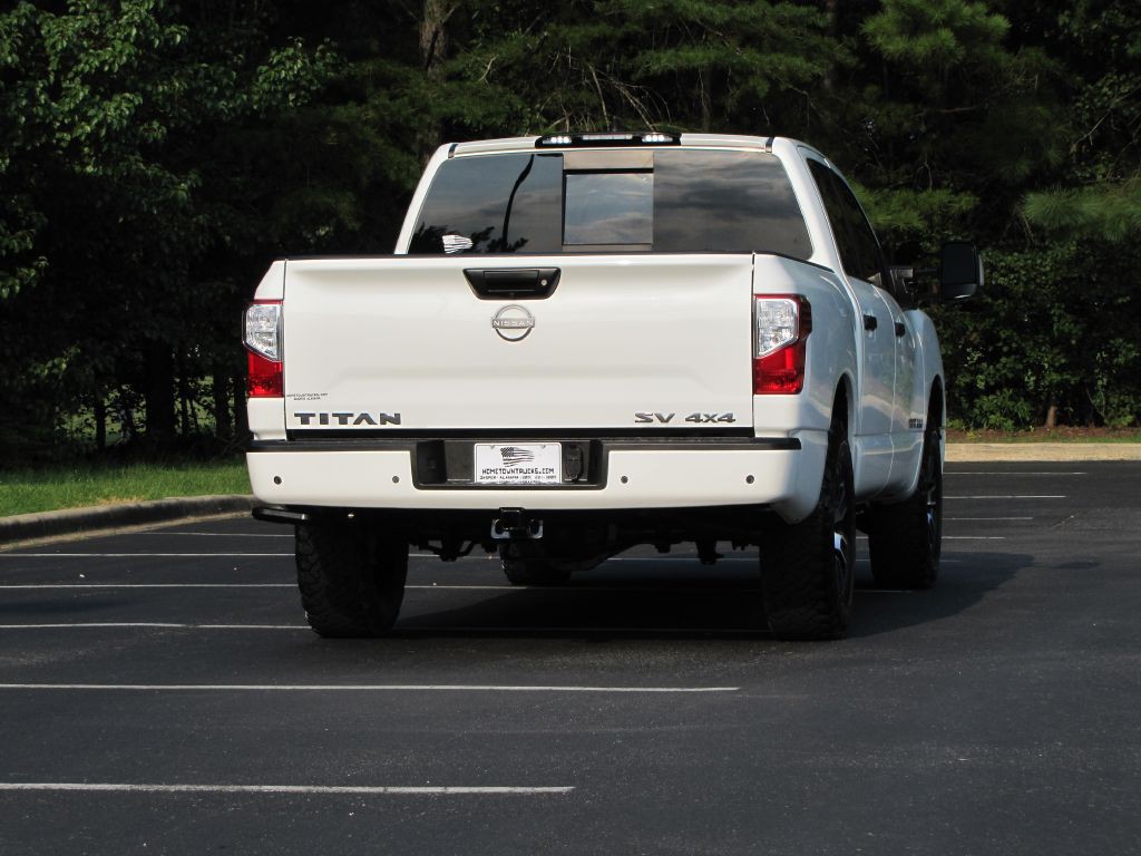2024 Nissan Titan Image 10