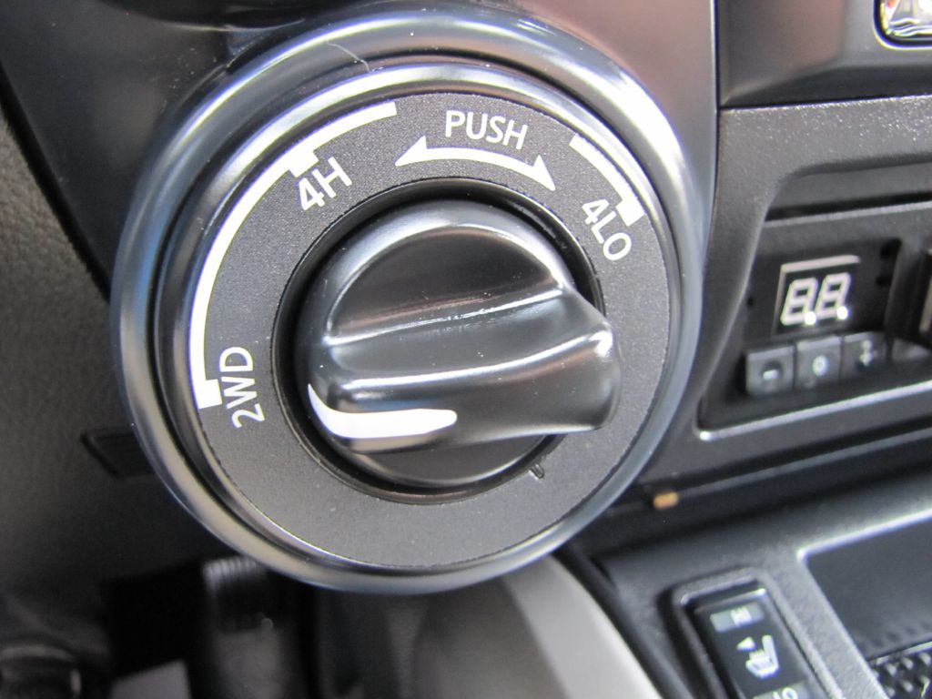 2024 Nissan Titan Image 41
