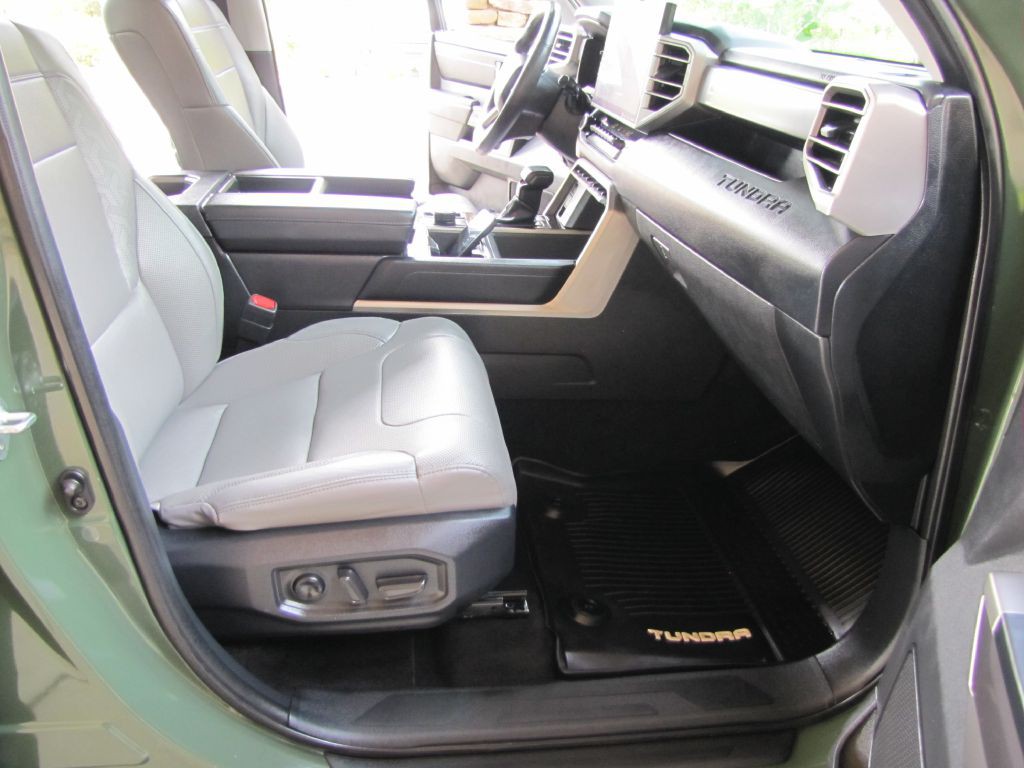 2023 Toyota Tundra Image 21