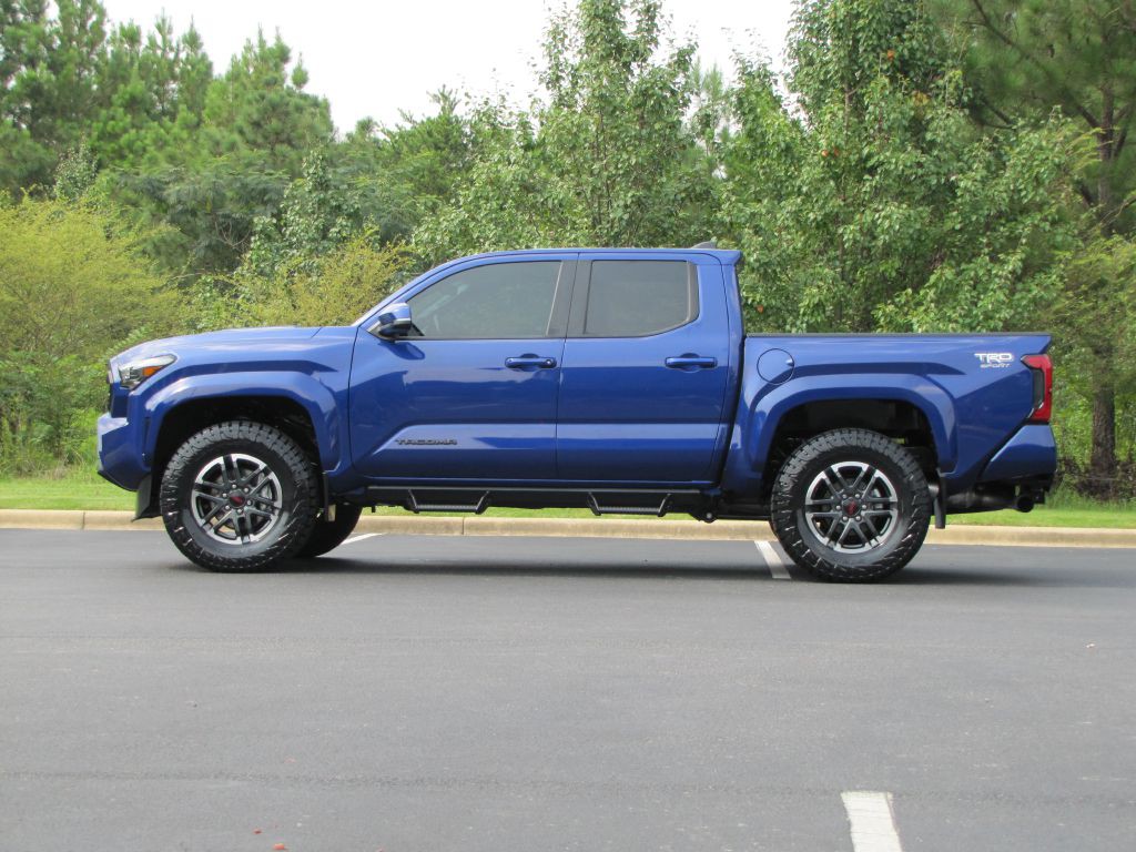 2024 Toyota Tacoma Image 8